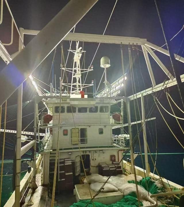 案：二副跳海自杀被救竟反手杀死船长麻将胡了2游戏入口远洋渔船上的命(图4)