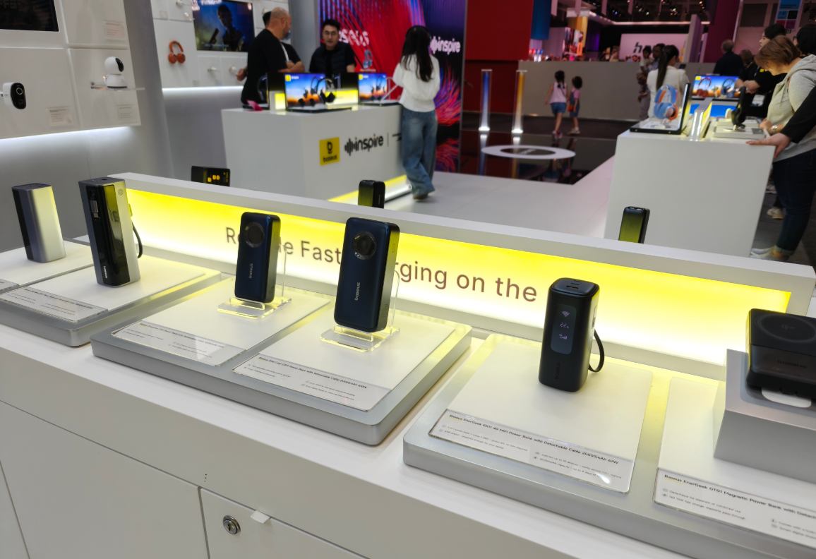 角”！安克绿联倍思IFA2025露出獠牙麻将胡了2试玩模拟器配件厂商跨场景成“主(图9)